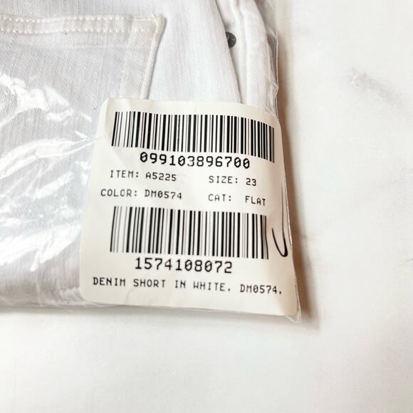 J.CREW Denim Short White Cotton Blend Stretch Pockets Zip Summer Casual 23 NEW - Picture 3 of 4